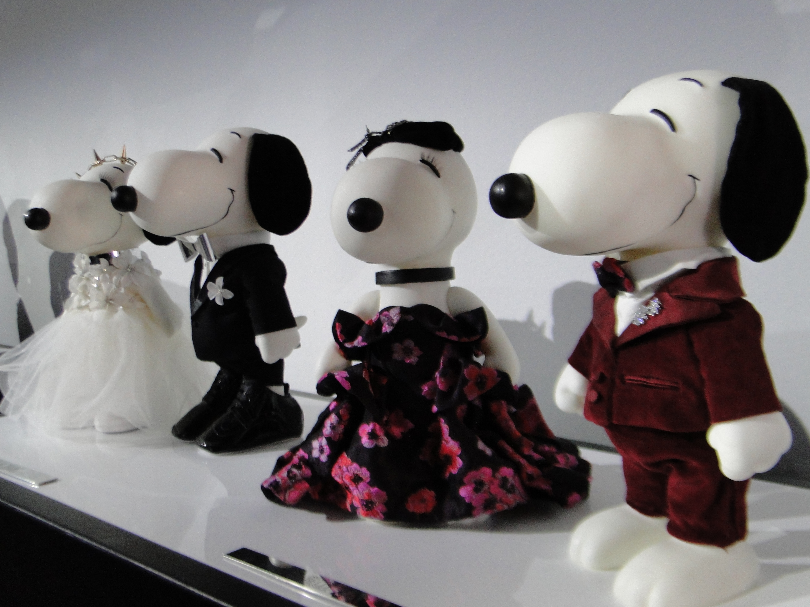 SNOOPY AND BELE IN FASHION Paris France Exhibition Exposition - Palais de Tokyo - copyright Go with the Blog DSC06442