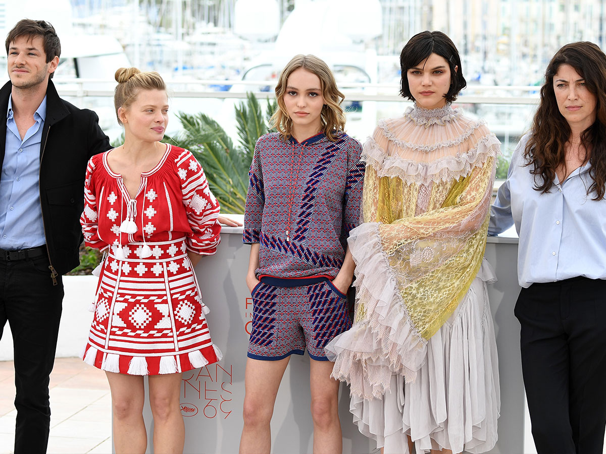 CANNES 2016 - DAY 3 LA DANSEUSE PHOTOCALL Lily-Rose Depp Mélanie Thierry Soko 3